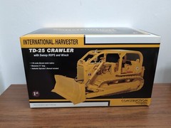 1/25 International IH TD-25 Crawler Sweep ROPS Winch First Gear Toy