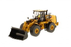 CAT Caterpillar 966M Wheel Loader w/ Operator (High Line Series) Diecast 1:50 –