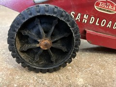 VINTAGE 1960’S RED TONKA TOYS SANDLOADER TOY VERY NICE