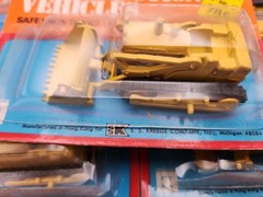 8 Vintage Universal SS Kresge Co Diecast International Skid Shovels Kmart NOS