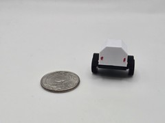 1/64 Scale Small Towable Generator in White