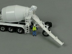 1:50 DM T880SFFA MC Cement Mixer Truck Construction Machine Diecast Model