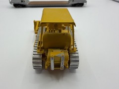 Overland Models OMI-3150 D8 Bulldozer W/Wide Blade, Yellow 1:87 HO Scale