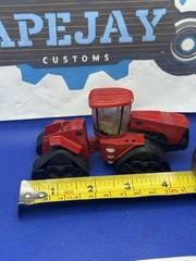 1 set of tracks, 4 pcs for 1:50 Scale ERTL CASE IH STX 440 4WD Quadtrac Tractor,