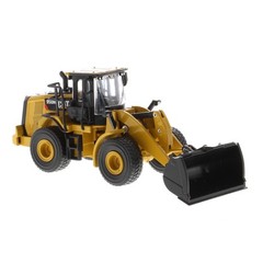 1/64 Caterpillar CAT 950M Wheel Loader W/ Log Fork, Bucket & 2 Log Poles 85635