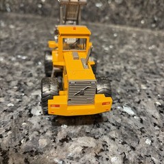 Volvo L180C 1:50 Scale High Lift Log Loader Diecast Metal And Plastic