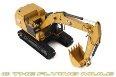 Diecast Masters 1:50 352 Excavator