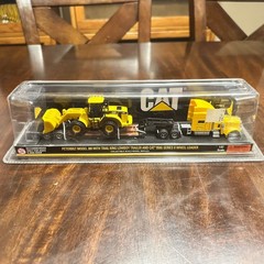 Peterbilt 389 Trail King Lowboy Trailer & CAT 980G Wheel Loader 1:87 Scale