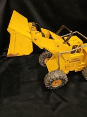Vintage Mighty Tonka Loader Construction Toy 3920 w/ original Box Pressed Steel