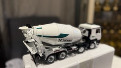 XCMG Cement Mixer Truck Diecast Model White Green Black Durable Series