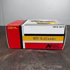 GEHL 4835 Skid Loader 1:25 Scale Diecast – DCP / ERTL #40012