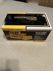 First Gear 1:25 InternationaI Harvester TD-25 With Blade Ripper-WHITE DEMO-NEW!!