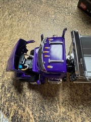 DCP 1/64 Kenworth T880 Rogue Dump Truck in Purple and Chrome #60-1414📌USA