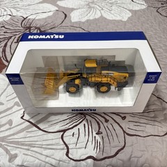 Komatsu WA600-8 Wheel Loader Wheeled Loader With Forks 1:50 Model 8153 MB