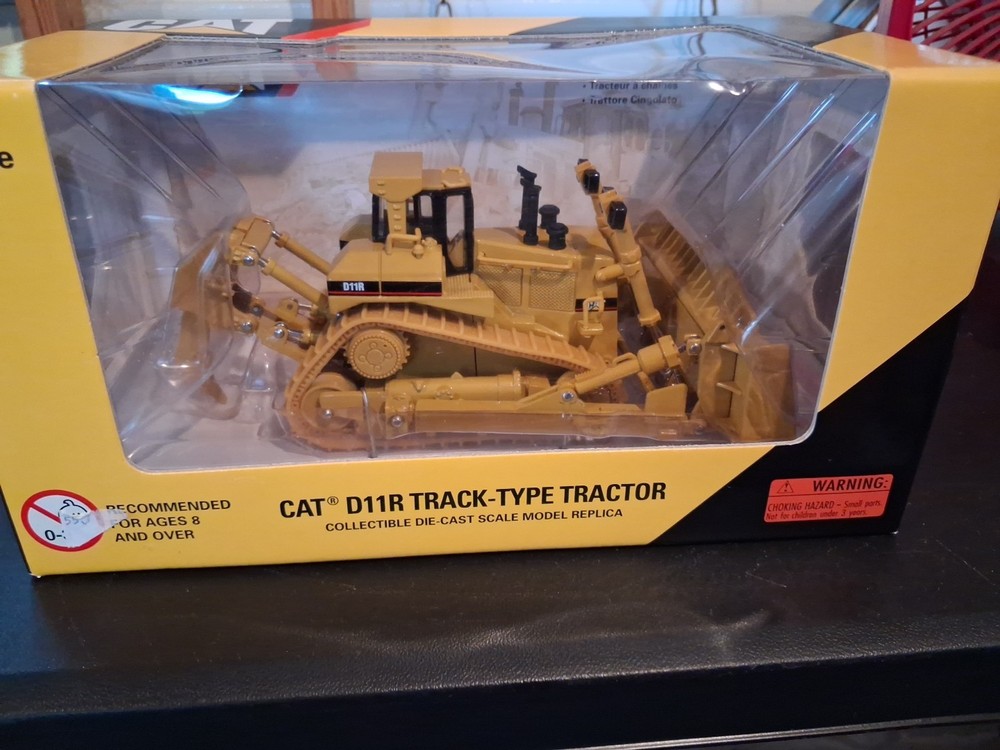 NORSCOT 1/50 SCALE #55025 CATERPILLAR CAT D111RN TRACK-TYPE TRACTOR W/RIPPER!