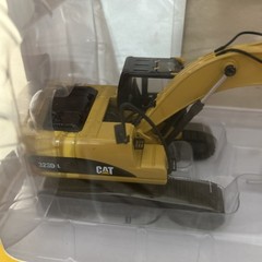 NORSCOT 55282 CAT 323D L HYDRAULIC EXCAVATOR W/CAT H120E HAMMER 1:50 55282 box1