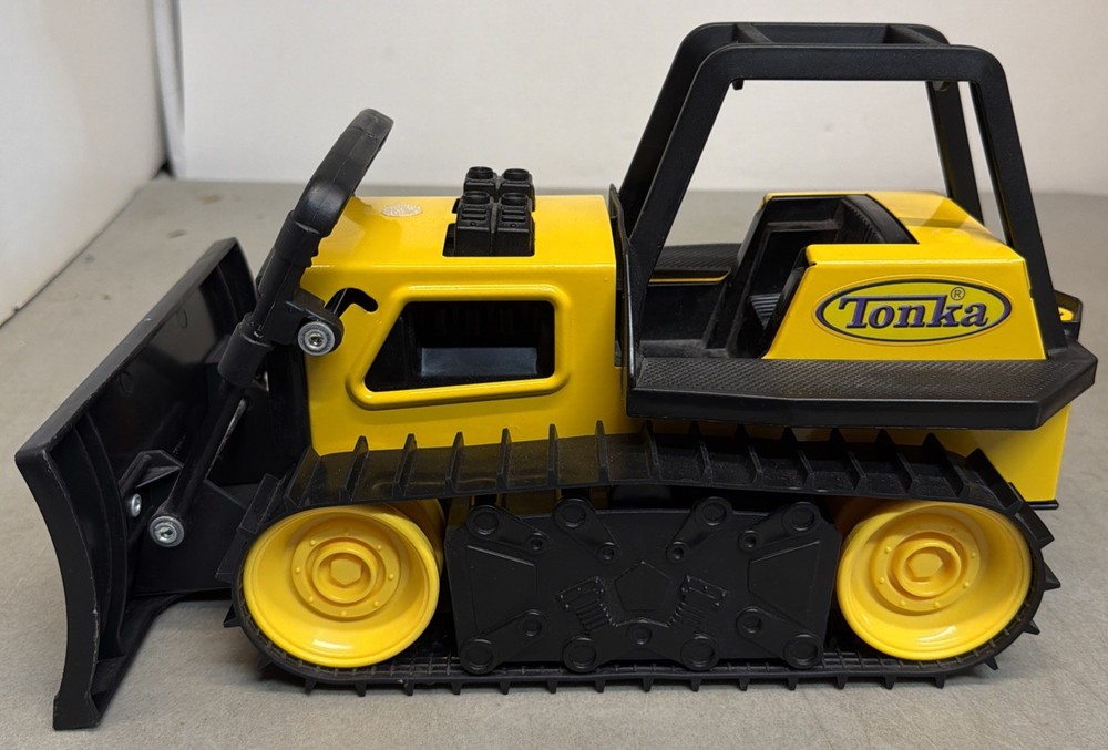 Hasbro 2012 Tonka Yellow Plastic Bulldozer M-7461 Hasbro Funrise #92961