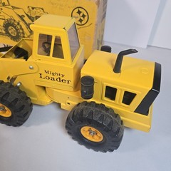 1960s Tonka Mighty Loader No. 2920 Pressed Steel Mound Minn w Box USA