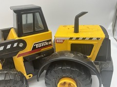 Tonka 952 Construction Front End Loader Excavator Metal & Plastic 18″ Long