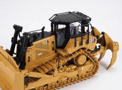 1:50 DM D8 Dozer Bulldozer Construction Machine Equipment Diecast Model