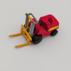 Matchbox Lansing Bagnall Forklift 1:64 Diecast Model Red Yellow Gray Black