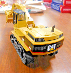 CATERPILLAR FRONT SHOVEL #5080 – DIE-CAST BY DORSCOT GROUP