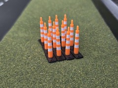 3D 1/50 Scale Traffic Delineator Lane Dividers *12 Pack*
