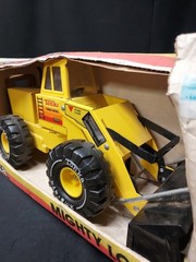 NOS 1988 Tonka Mighty Loader # 3920 Pressed Steel Toy UNUSED IN ORIGINAL BOX