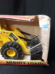 NOS 1988 Tonka Mighty Loader # 3920 Pressed Steel Toy UNUSED IN ORIGINAL BOX