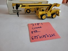 P&H Rough Terrain Crane Die-Cast Construction Equipment Model «Professionals Pic