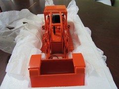 FIRST GEAR 1/25 CONSTRUCTION PIONEERS IOWA ORANGE IH 175 CRAWLER/DOZER – NIB