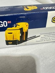 OM Xlogo AC Horizontal Order Picker By Old Cars 1/25th Scale