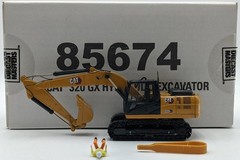 DieCast Masters 85674 1:50 Caterpillar 320 GX High Line Hydraulic Excavator