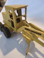 1960’s TONKA Road Grader pressed steel