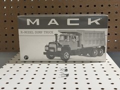 1st First Gear 1/34 Mack R Model Dump Truck Tiger Paw 19-2394