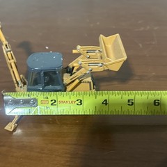 Ertl Case 590 Super L Loader Backhoe Series 2 1:50 Scale