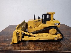 Vintage Toy State Industries»Cat» Caterpillar Bulldozer D11T 1:63 Scale Diecast