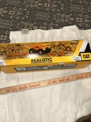 CAT Construction Mini Crew Road Work Set New Sealed