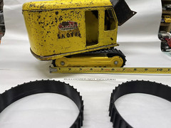 1 pair of tracks for Vintage Tonka Steam Shovel Excavator (TRACKS ONLY)