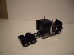 DIECAST MASTERS 1/50 BLACK INTERNATIONAL LONESTAR TRACTOR SAME SCALE FIRST GEAR