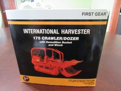 FIRST GEAR 1/25 CONSTRUCTION PIONEERS IOWA ORANGE IH 175 CRAWLER/DOZER – NIB