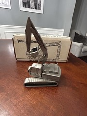 Case 9040B Pewter Excavator – Spec-Cast with Box