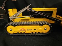 Vintage 1960s-1970s Tonka Trencher No. 534 Pressed Steel Yellow Backhoe Loader