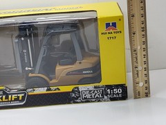 Huina Professional Forklift 1:50 Scale Simulation Diecast Metal Model Toy NEW