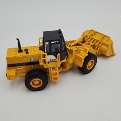 TCM L32 Wheel Loader 1:50 Scale Diecast Construction Model Japan W/Original Box