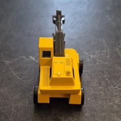 Hot Wheels 1:64 E32 Excavator Diecast Construction Vehicle Yellow Gray Black