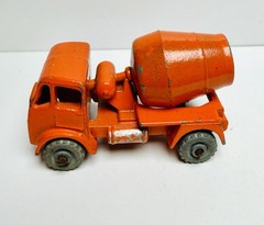 Vintage 1960s Lesney Matchbox No.26 Foden Cement Mixer Grey Wheels Concrete Toy