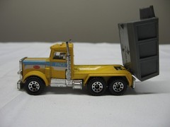 1981 Matchbox 1:80 Peterbilt Yellow Pace Construction Dump Truck – Macau