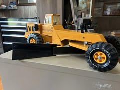 1974-75 Mighty Tonka Grader with side blade orange played with condition