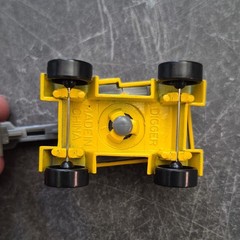 Hot Wheels 1:64 E32 Excavator Diecast Construction Vehicle Yellow Gray Black